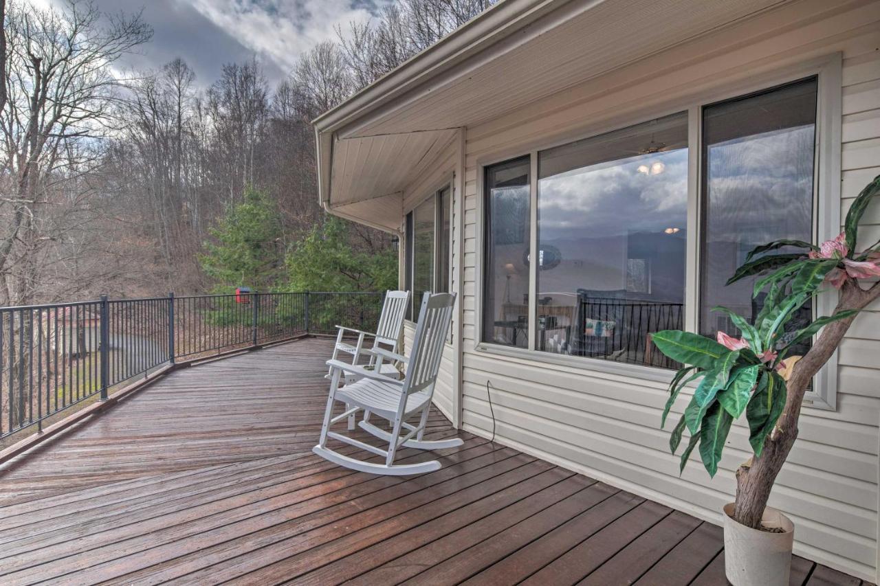 Charming Burnsville Apt With Mountain Views And Deck! Exterior foto